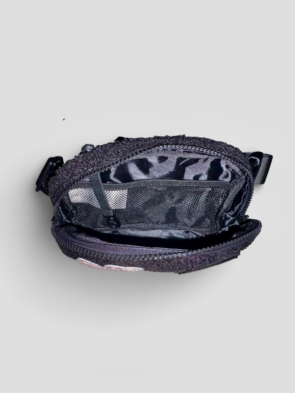 Lole Kids Black Sherpa Belt Bag with Minnie & Mickey Patches - Picture 3 of 4